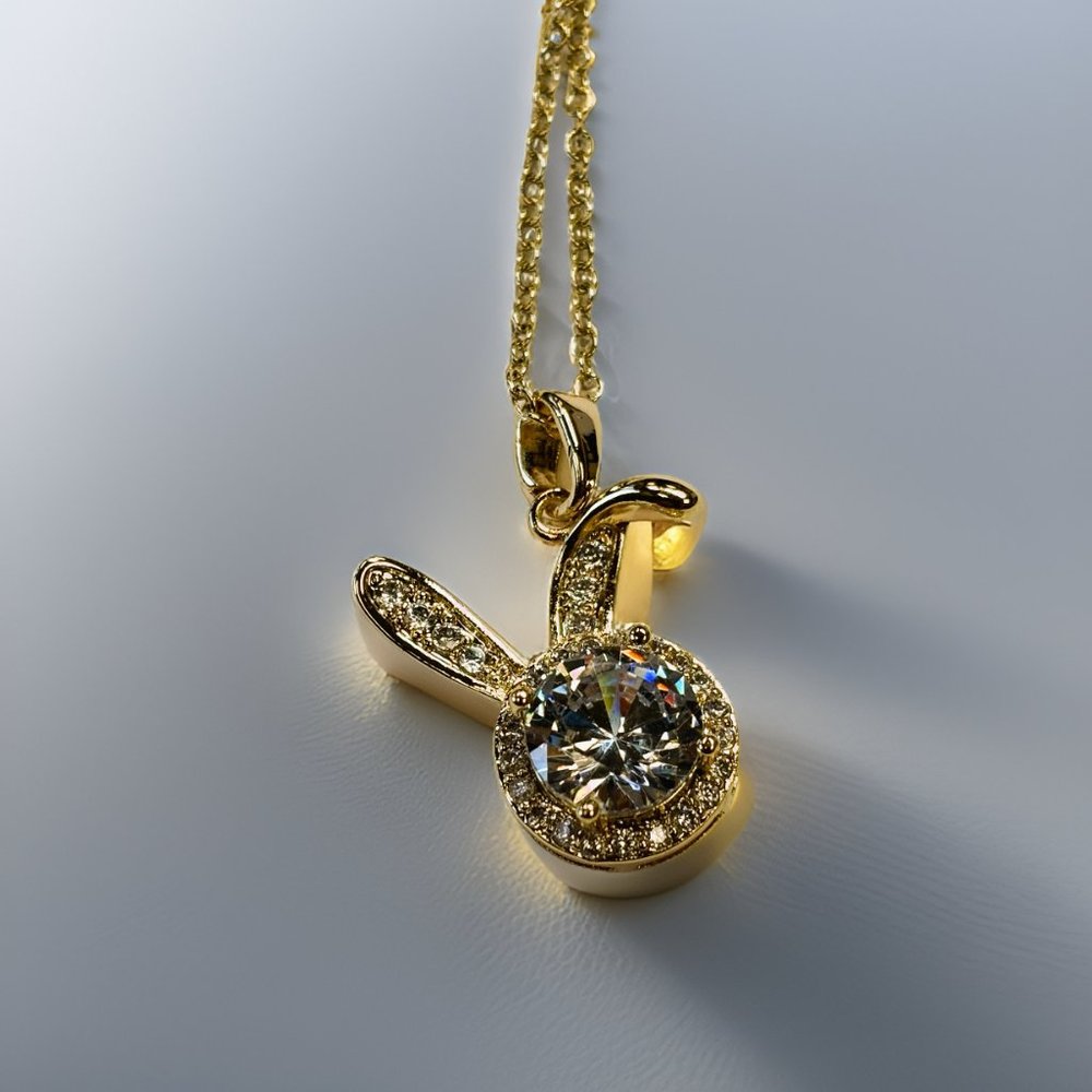 Gold 1.5 ct Zircon and Rabbit Face Pendant Necklace - Picture 9 of 17